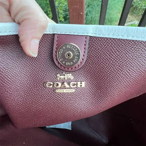 COACH Tote Shoulder Bag Women's Handbag Glacierwhite w Gold Hardware 5696 NWT